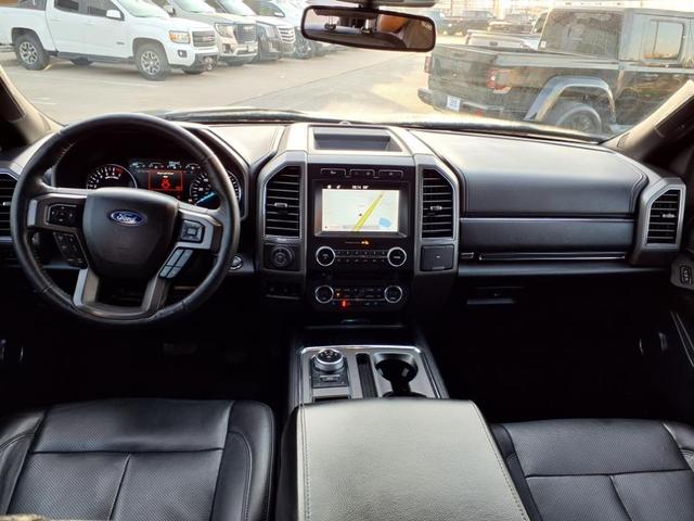 2018 ford expedition xlt