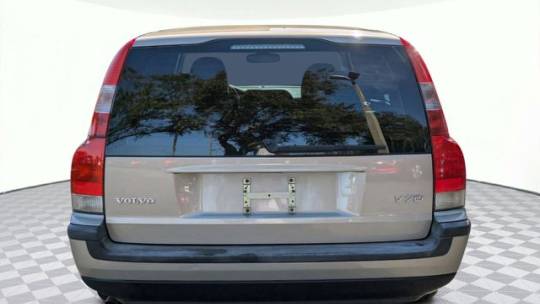 2004 Volvo V70