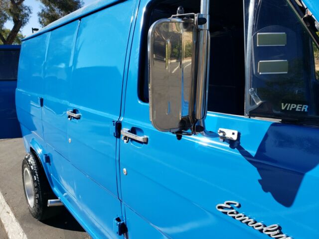 hot rod street van short wheel base rebuilt inline 6 with 3 on the tree