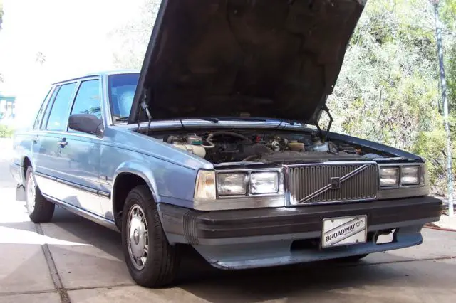 1988 volvo 740 sedan