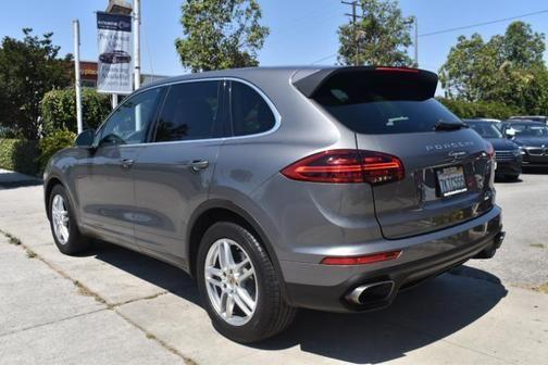 2016 porsche cayenne