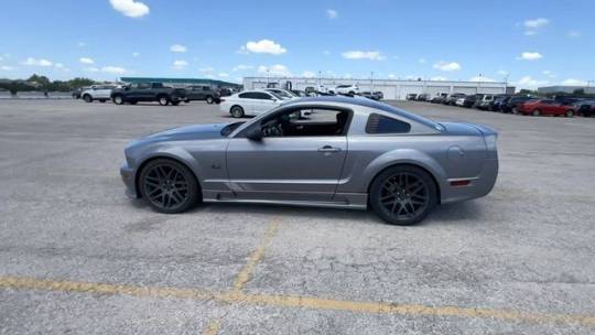 2006 ford mustang