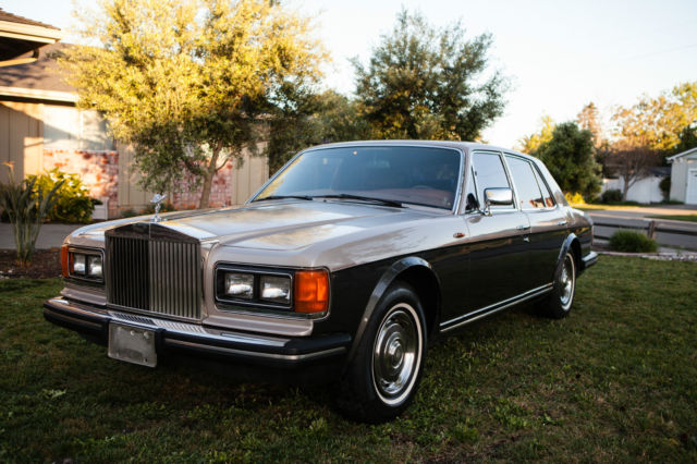 very nice 1984 rolls royce silver spirit completely rust free and runs well