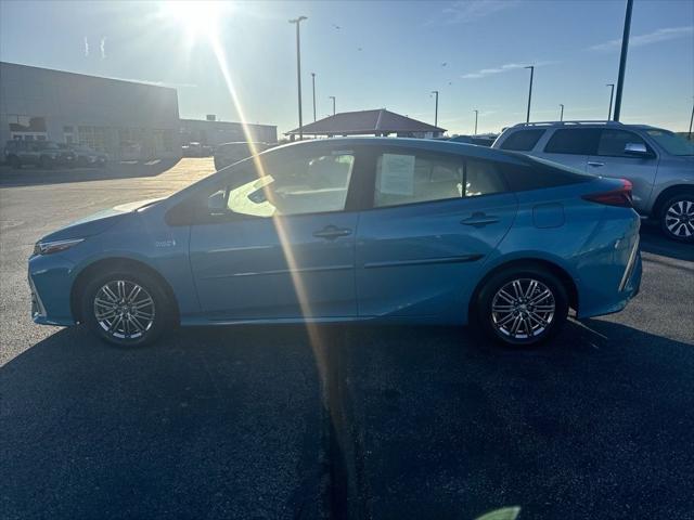 2021 toyota prius prime xle