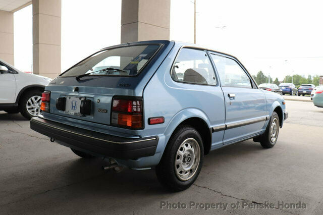 1500 5-spd low miles automatic gasoline 1.5l 4 cyl lt blue