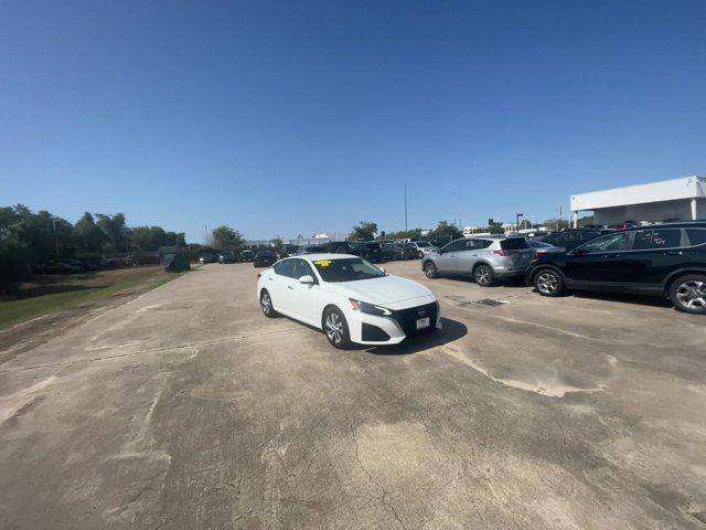 2023 nissan altima s fwd