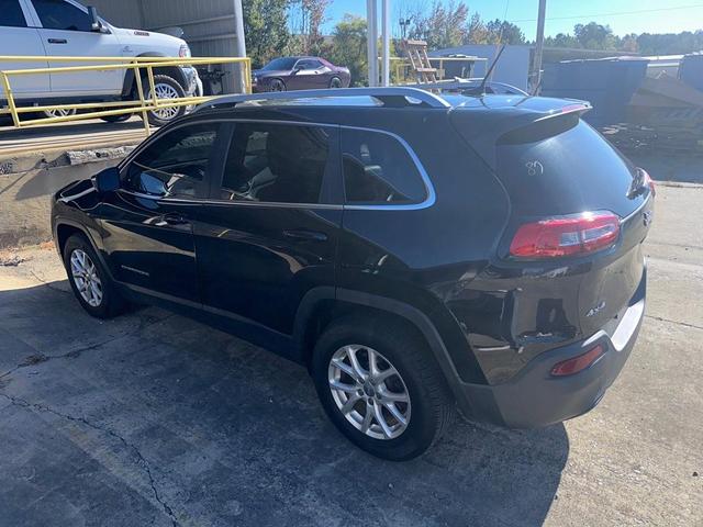 2017 jeep cherokee latitude