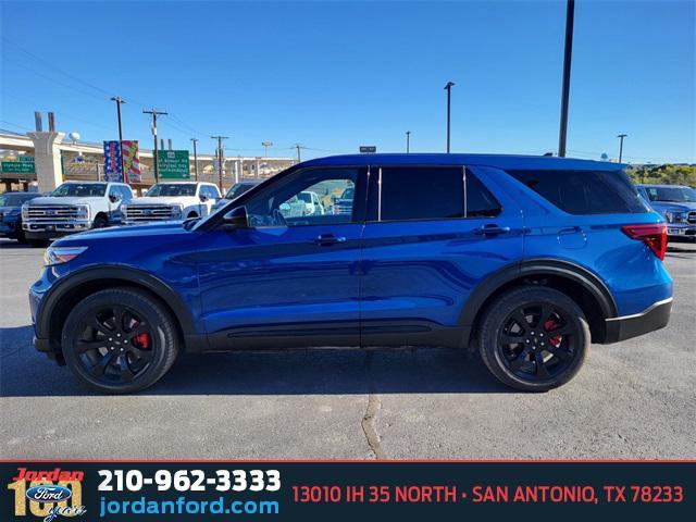 2022 ford explorer st