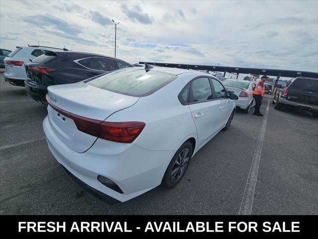 2022 kia forte lxs