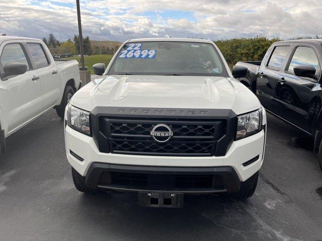 2022 nissan frontier s