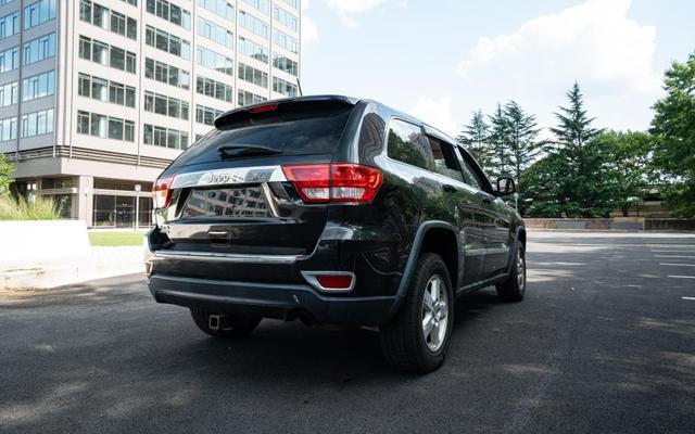 2012 jeep grand cherokee laredo