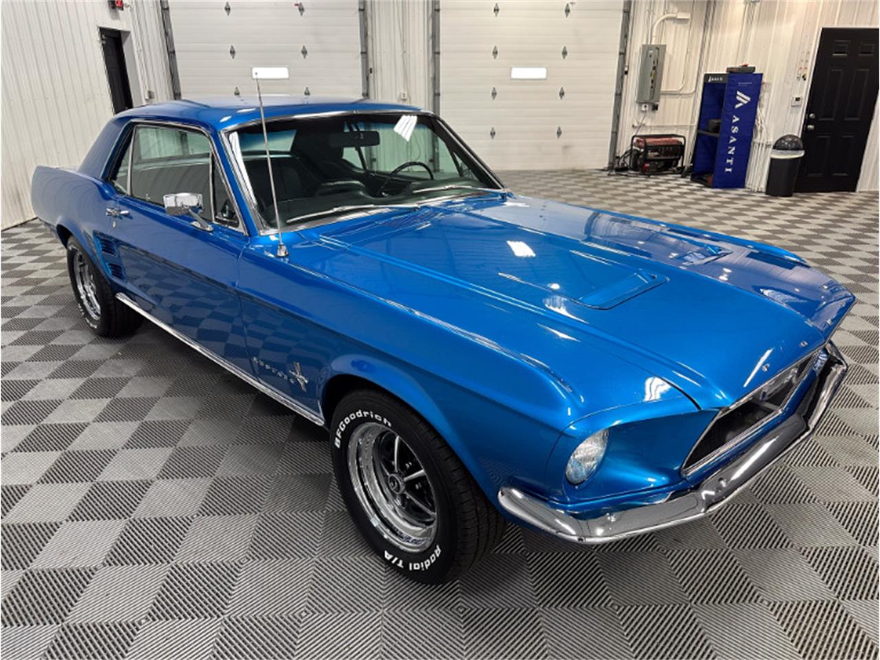 1967 ford mustang