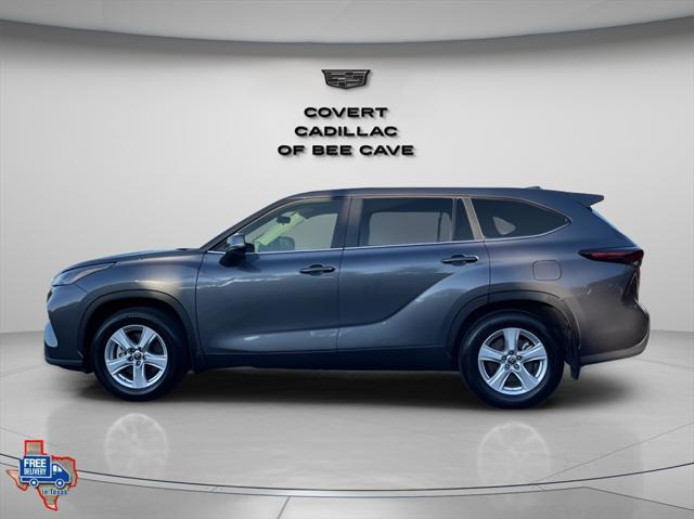 2024 toyota highlander le