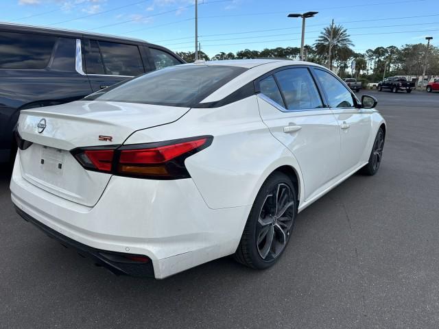 2023 nissan altima sr fwd