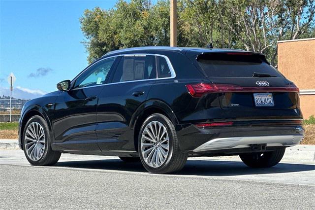 2019 audi e-tron premium plus