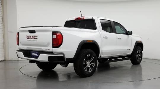 2024 GMC Canyon
