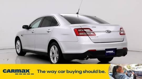 2016 Ford Taurus