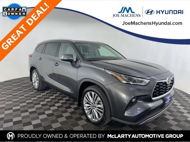 2022 toyota highlander platinum