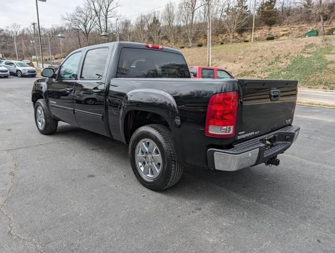 2012 gmc sierra 1500 crew cab slt pickup 4d 5 3/4 ft in overland park, kansas