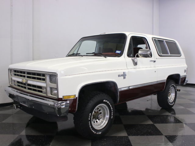 single family - 2 owner, 141k miles, meticulously serviced, stock, very clean!