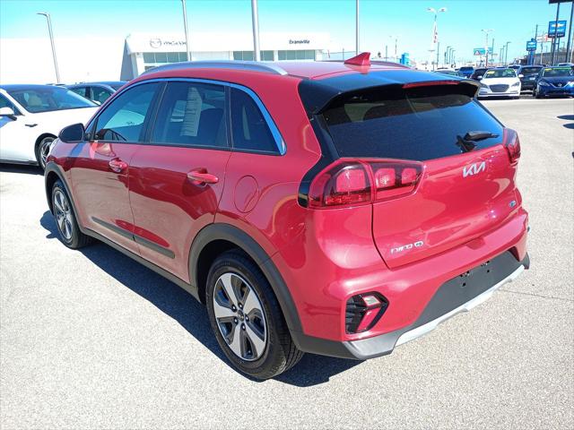 2022 kia niro lx
