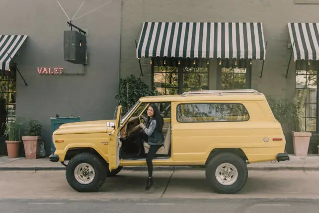1976 jeep cherokee sj 5.9l v8 yellow lifted mint condition