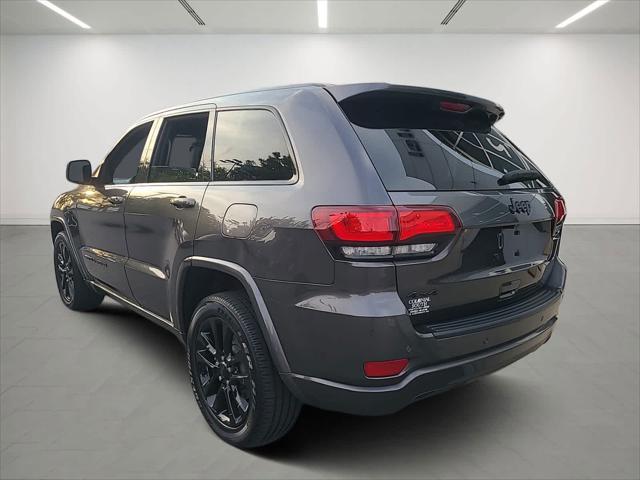 2021 jeep grand cherokee laredo