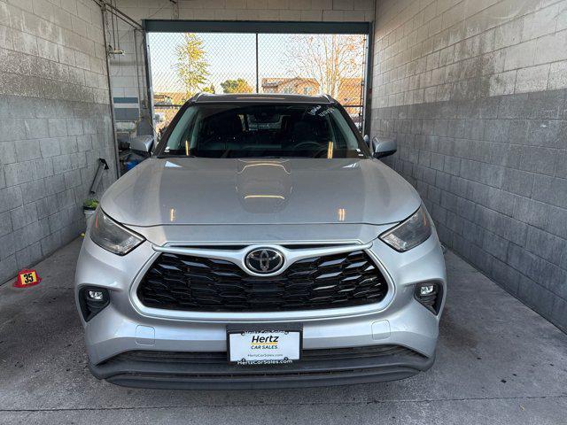 2023 toyota highlander xle