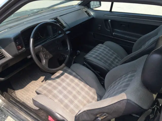1982 volkswagen scirocco gl coupe 2-door 1.7l