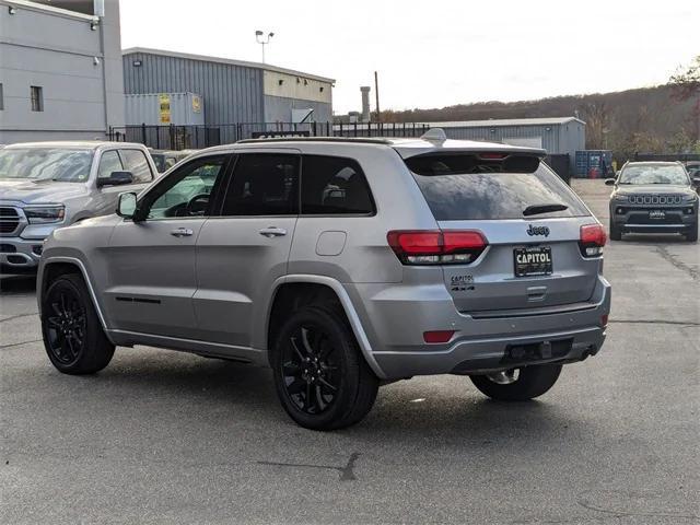 2021 jeep grand cherokee laredo