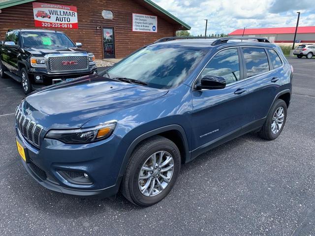 2022 jeep cherokee latitude lux