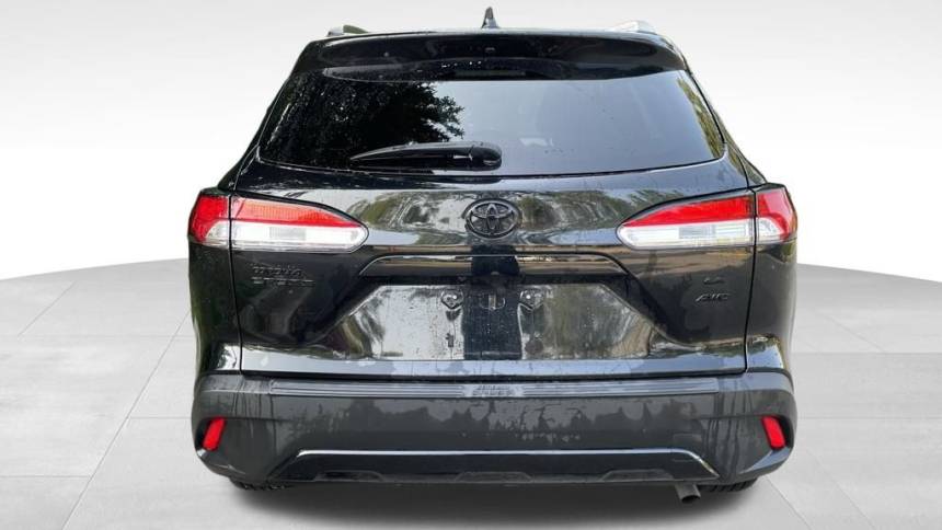 2022 toyota corolla cross le
