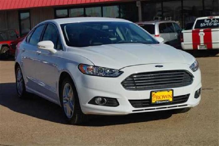 2014 ford fusion white, 33k miles in tyler, tx
