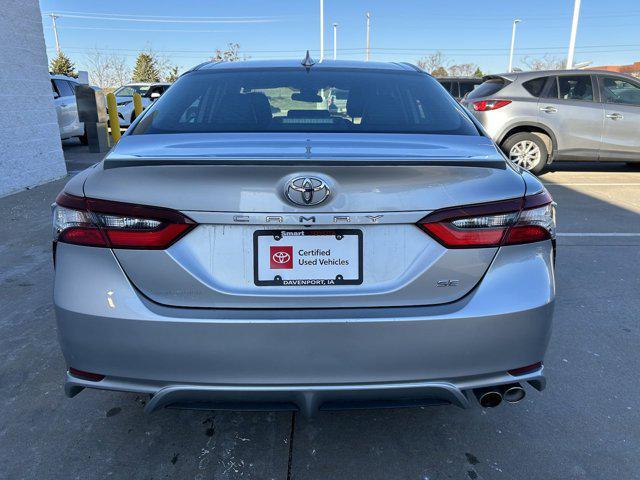2021 toyota camry se