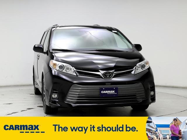 2020 toyota sienna xle