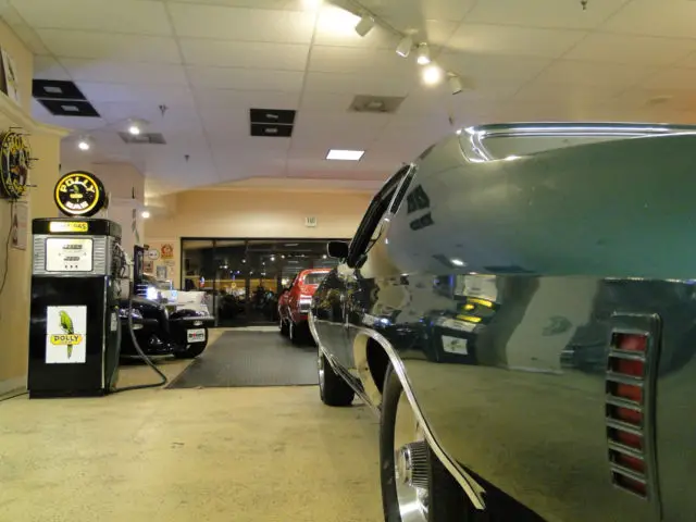 1972 chevrolet chevelle hardtop 2-door 350ci