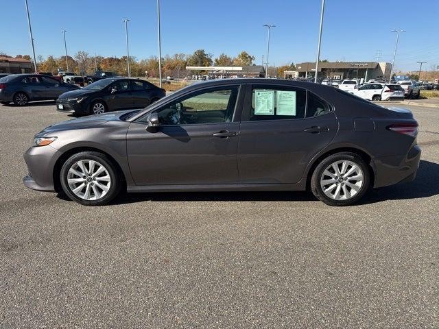 2018 toyota camry le