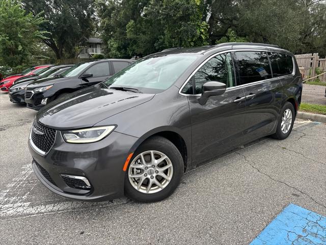 2022 chrysler pacifica touring l