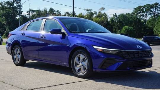 2024 Hyundai Elantra se