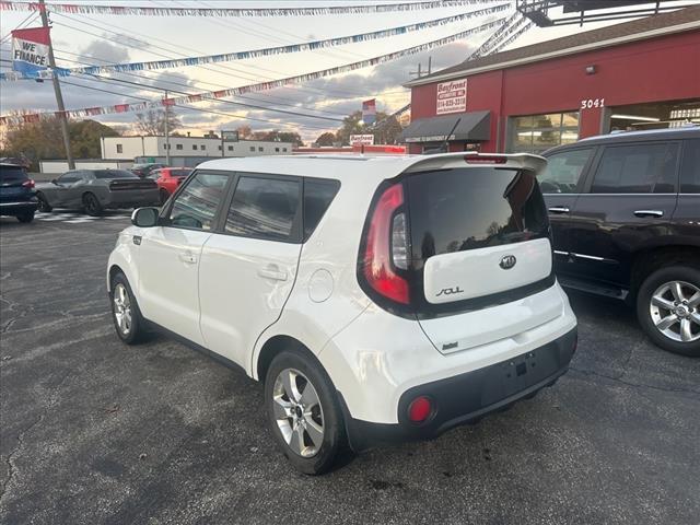 2017 kia soul base
