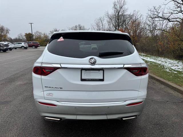 2023 buick enclave essence