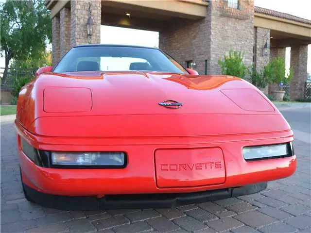 1993 chevrolet corvette 54,900 miles torch red 8 cylinder engine 5.7l/350 auto