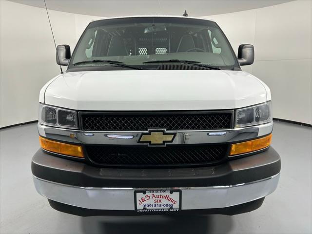 2021 chevrolet express 2500 rwd 2500 regular wheelbase wt