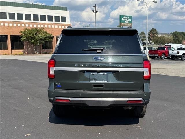 2022 ford expedition xlt