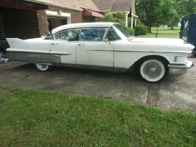 1958 cadillac fleetwood 4d ht