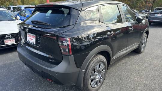 2025 Nissan Kicks