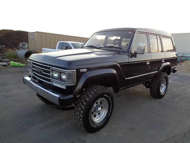 1988 toyota land cruiser hj61 60 4x4 turbo diesel only 132k miles nice !!!