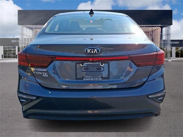 2021 kia forte fe