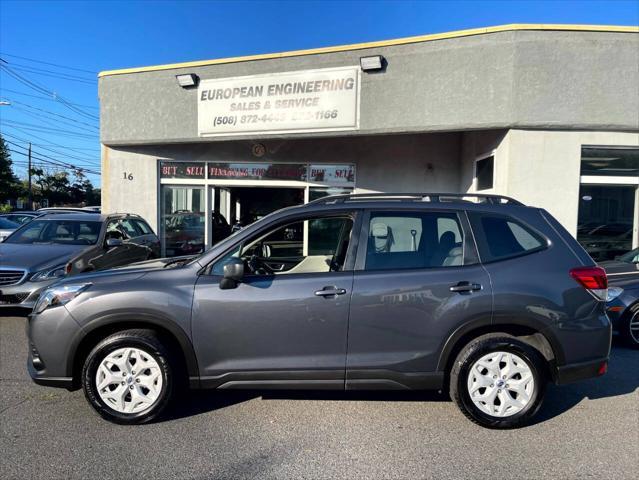 2022 subaru forester base