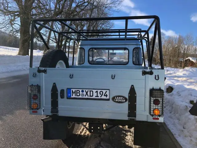defender v8 130 double cab pick up, full rebuild, new paint, stunning build